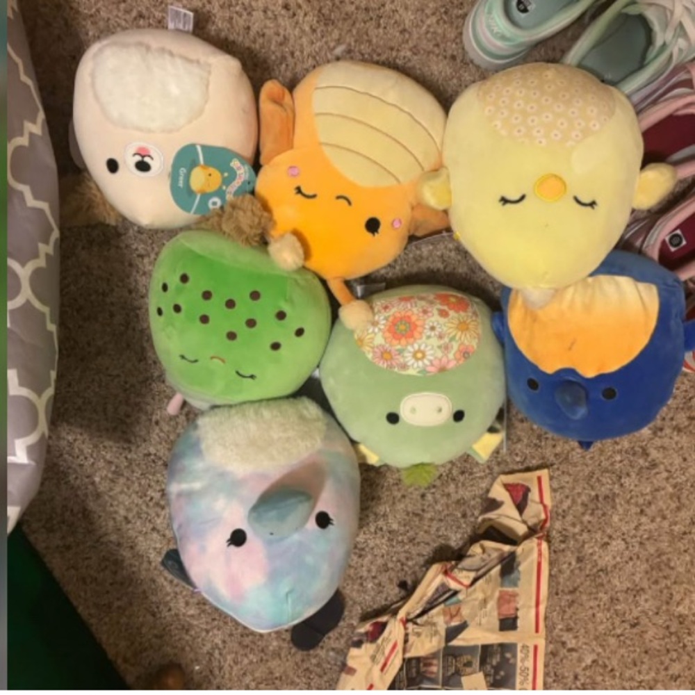 bundle of swuishmallows